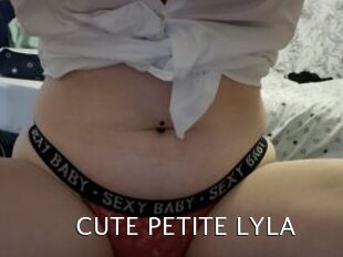 CUTE_PETITE_LYLA