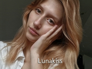 Lunakiss