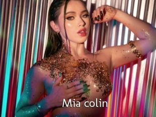 Mia_colin