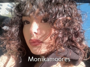 Monikamoores