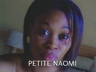 PETITE_NAOMI