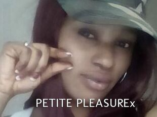 PETITE_PLEASUREx